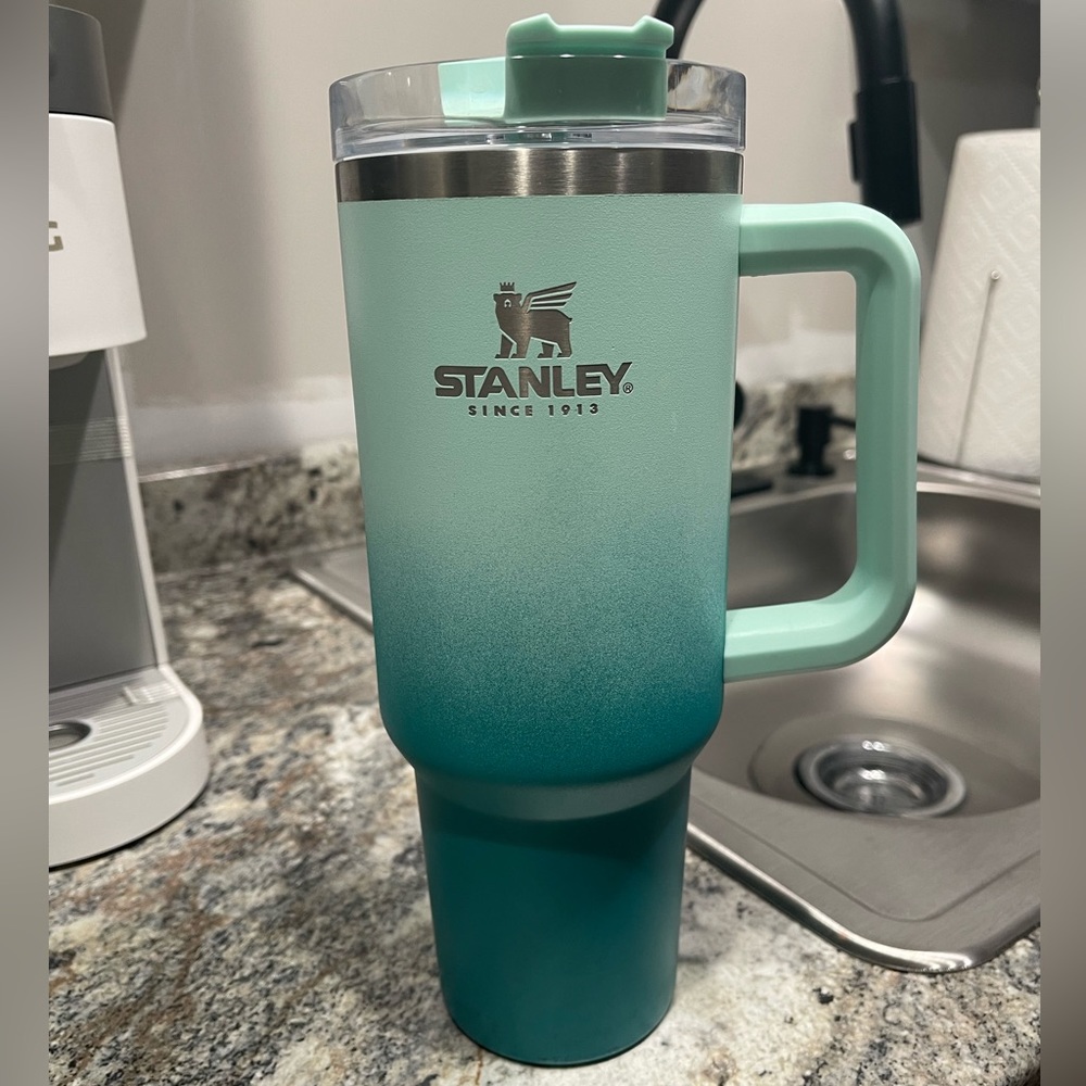 Blue/Aqua Ombré Stanley 40oz cup!